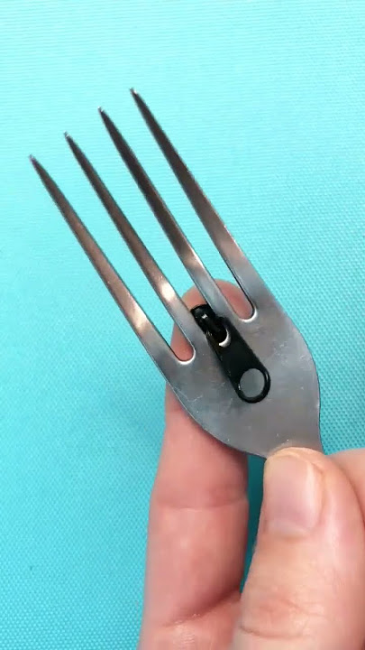 Genius Way to Install a Zipper Slider 🔥 Sewing Tips and Tricks #sewing #sewingtips #sewinghacks