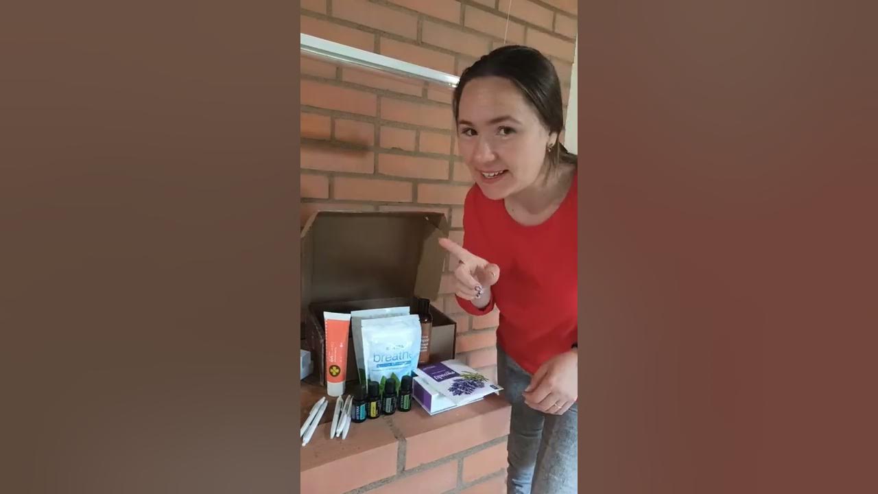 Вася два раза кашлянул прошелся по комнате