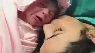 شاهد ولادة فنانة مشهورة جدا من غرفة عمليات الولادة حقيقى جسمك هايقشعر 2019