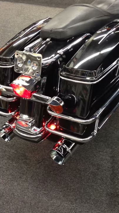 Harley-Davidson Touring Megaphone Slip-on Mufflers