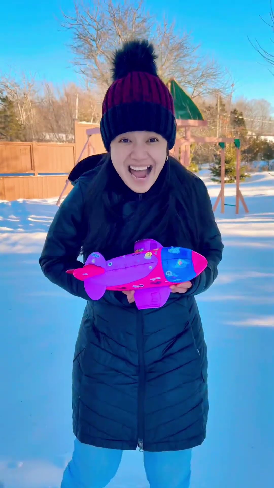 Dad pranks wife and daughter ???❤️???