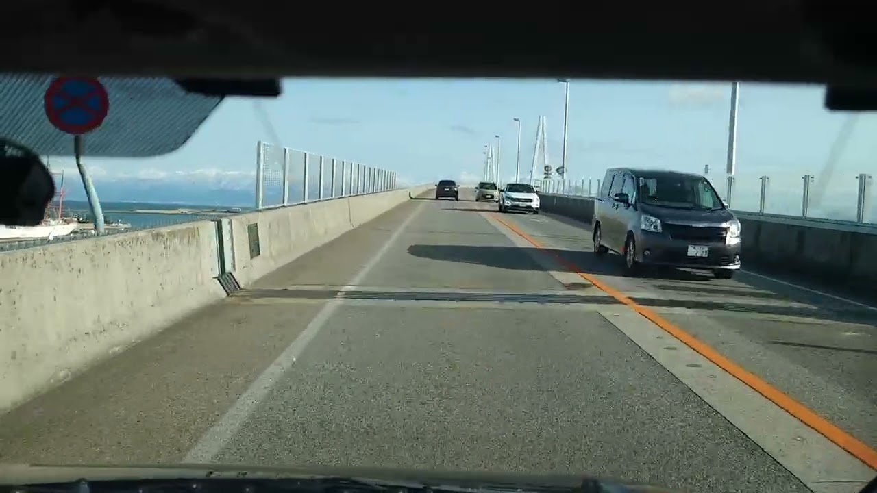 超絶景!! 新湊大橋 東方向 北アルプス 立山連峰 日本海 一望 剱岳 3,000m級 世界レベル 大パノラマ 海王丸 日本百名山 日本三霊山 雪山登山 ロッククライミング 日本海側最大 吊り橋