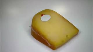 LABEL APPLICATOR WITH QUICK OPENING PEELER FOR THE FOOD INDUSTRY