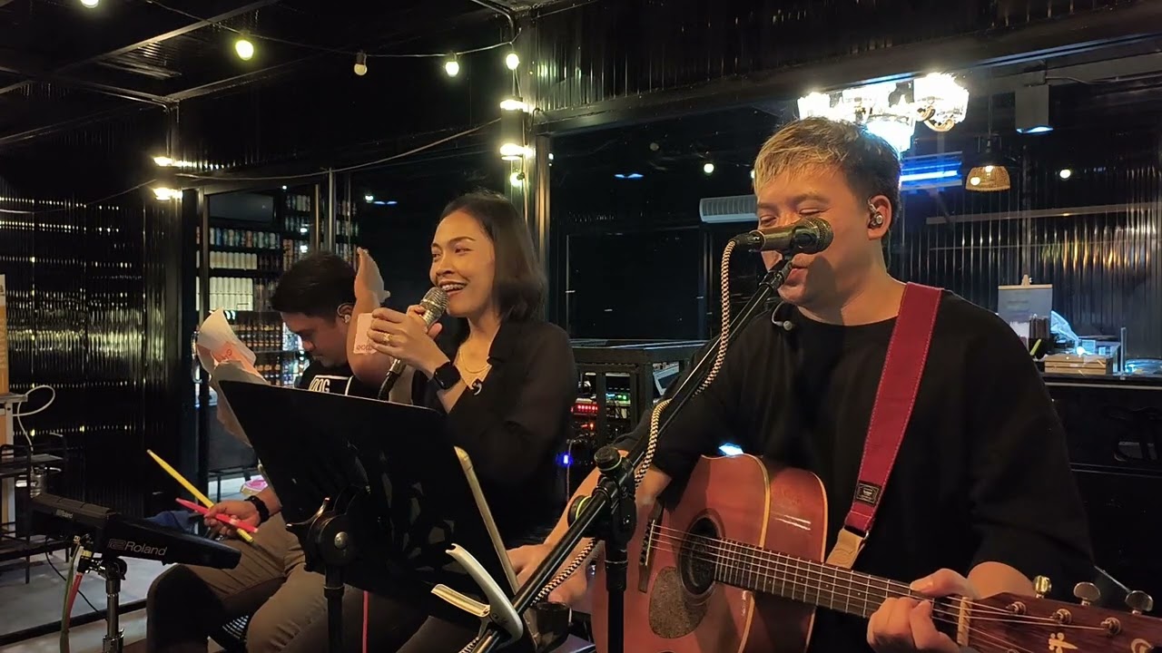 เพลงสบายๆ ฟังยาวๆ ดนตรีสด ร้านฮักผาม่าน by Hug Music