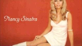 Nancy Sinatra - Walk on the Wild Side chords