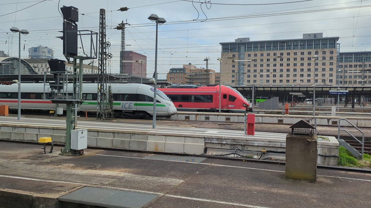 Trainspotting at Frankfurt Main Hauptbahnhof. One of the busiest Stations in Germany.