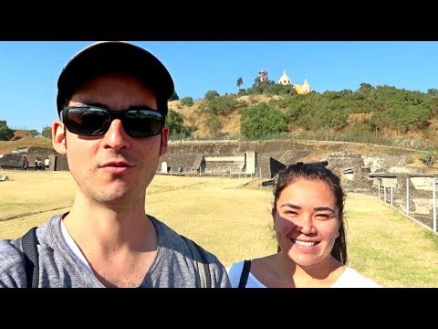 AMERICAN Visits LARGEST PYRAMID in the WORLD ! (CHOLULA- Puebla, Mexico)🇲🇽