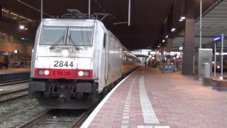 Beneluxtrein vertrekt uit Rotterdam Centraal (20151212)