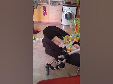 4 месячный малыш зовёт маму) - YouTube