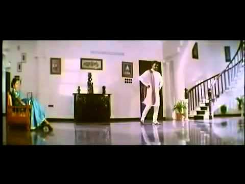 Padayappa action scen