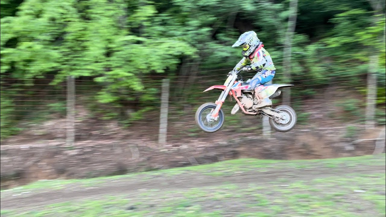 KTM SX50 vs. Husqvarna TC50 Dirtbike Match PART1