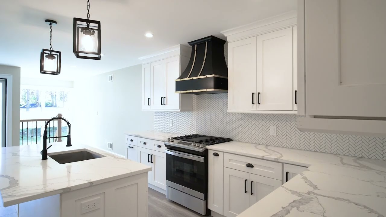 Justin Ave TownhomesCristina Dattolo, Associate Broker Coldwell Banker