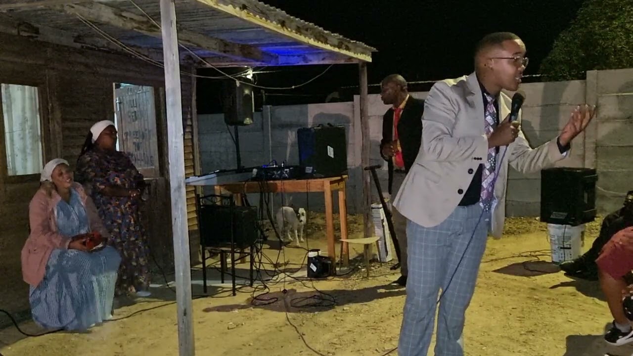 Elton Cameron - Dis nog nie verby nie!