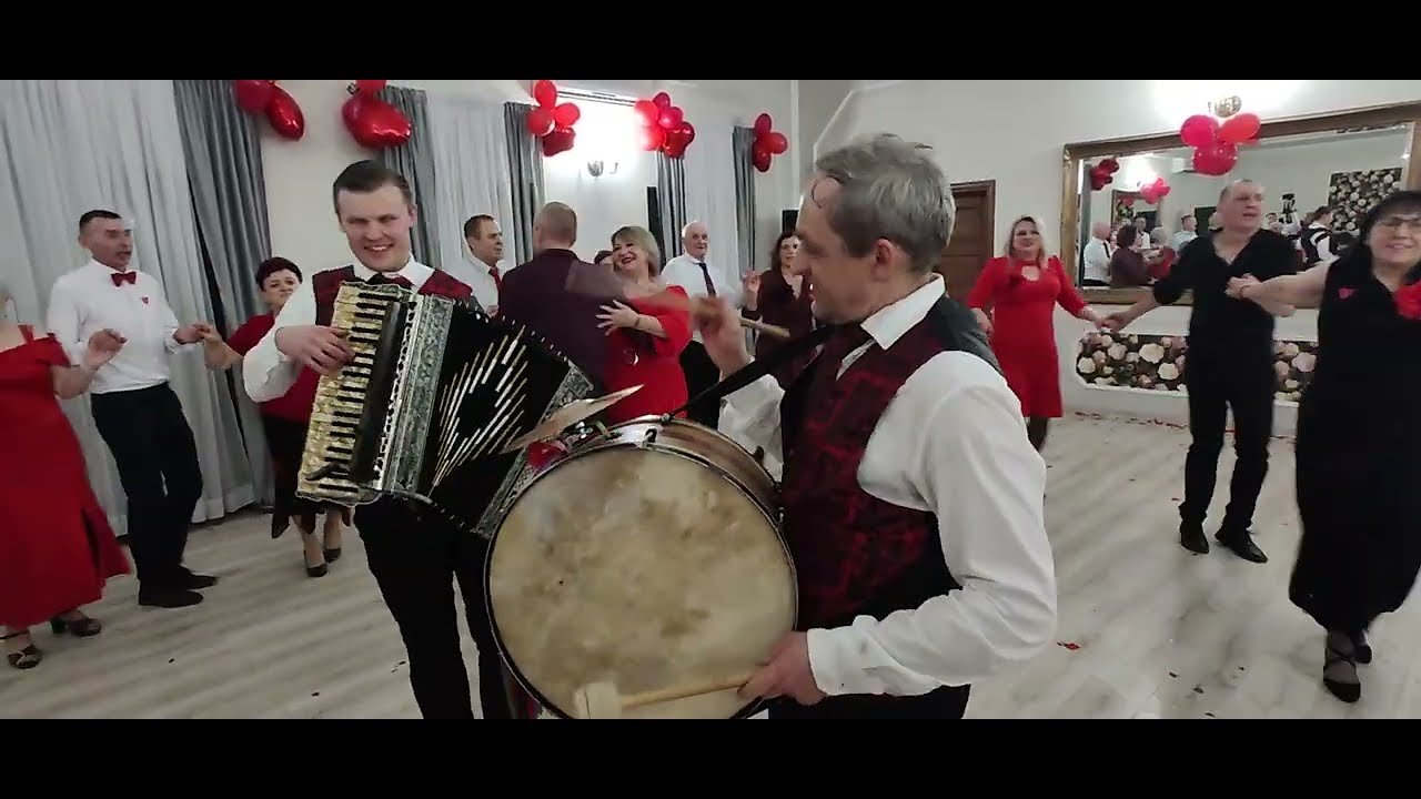 Tym UTWOREM Kapela STĄPORKOWSKA zaskoczyła ostatnich GOŚCI w Złotym DWORZE 