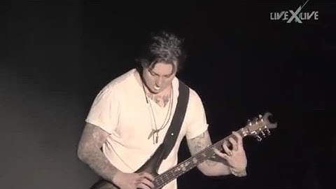 avenged Sevenfold buried Alive live at rock on range-( 2018 )