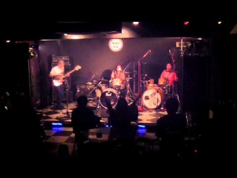 ENDANGERED SPECIES(DIANNE REEVES-cover-) / ドラドラベー
