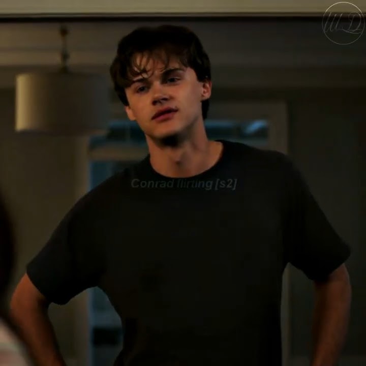 Conrad flirting vs Jeremiah flirting 👀 #shorts #thesummeriturnedpretty #teamconrad #teamjeremiah