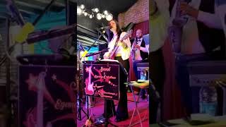 Seval Sezgin (Sil baştan) canlı performans