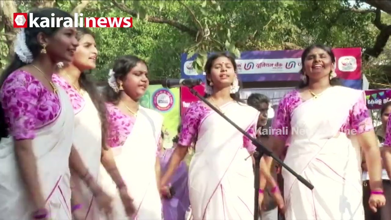 താ തക തെയ്താരോ...തക തെയ്താരോ...! വഞ്ചിപ്പാട്ടിന്‍ ഈണവുമായി കാസ്രോട്ടെ മൊഞ്ചത്തീസ് | YOUTH FESTIVAL