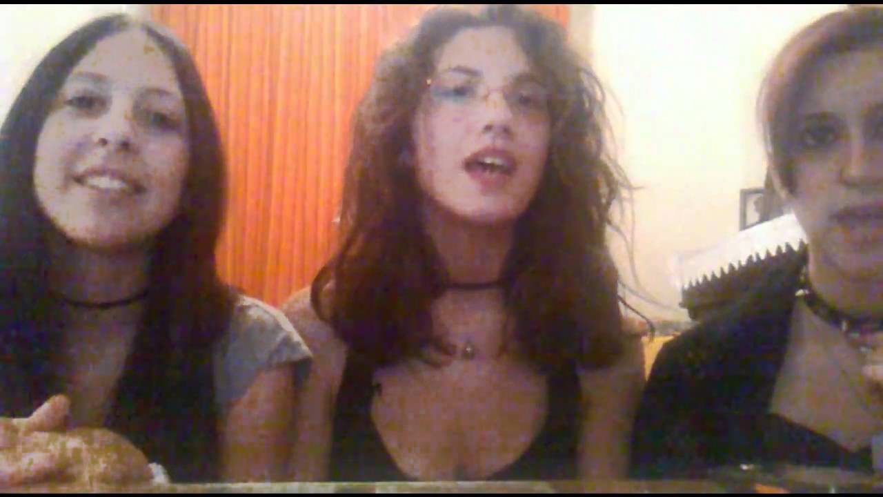 Russian Roulette- malena, nuria y yo