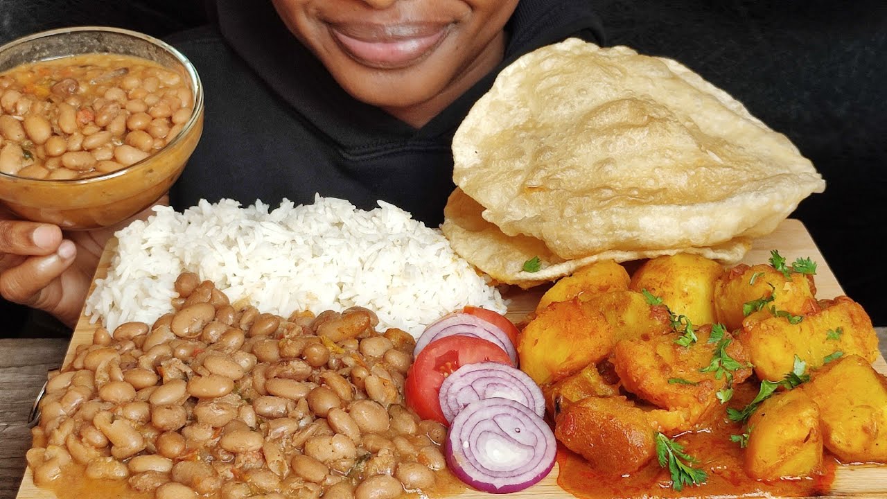 Vegetarian Asmr eating white rice,beans,luchi and potatoes YouTube