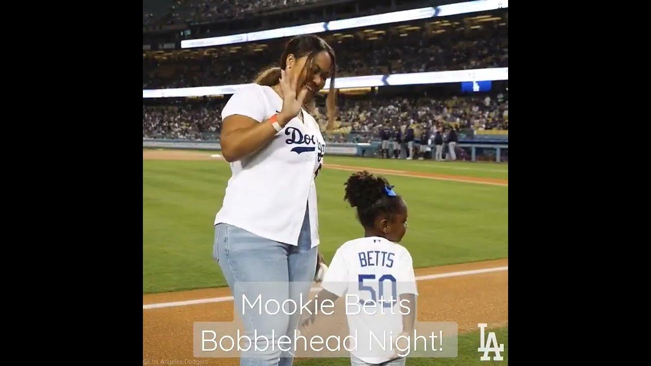 A little stroll around Dodgers Stadium on Mookie Betts Bobblehead Nigh