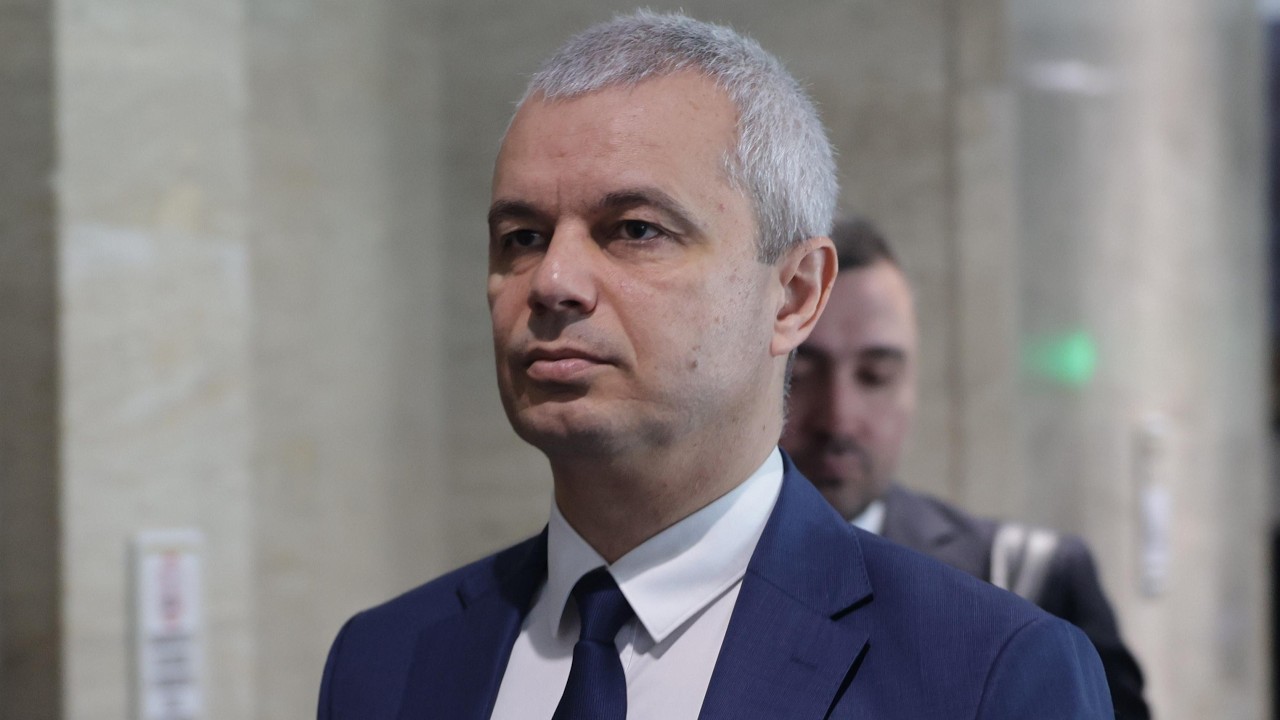 Костадинов: Правителството да даде мандат на „Възраждане