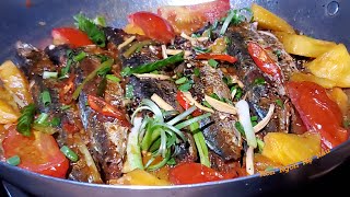 Cách làm cá nục kho cà chua và dứa đơn giản nhưng ngon tuyệt