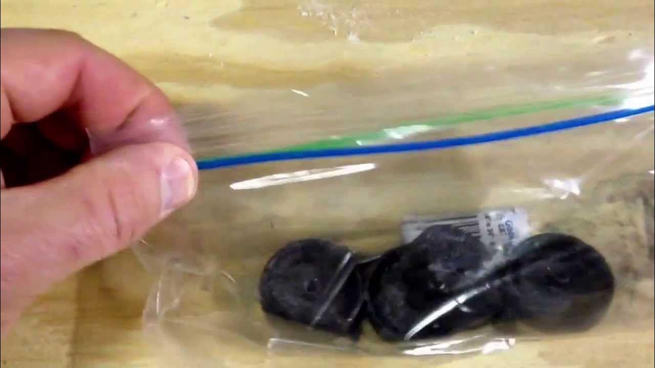 Pinewood Derby Wheel and Axle Graphite ZipLoc Bag Tip YouTube
