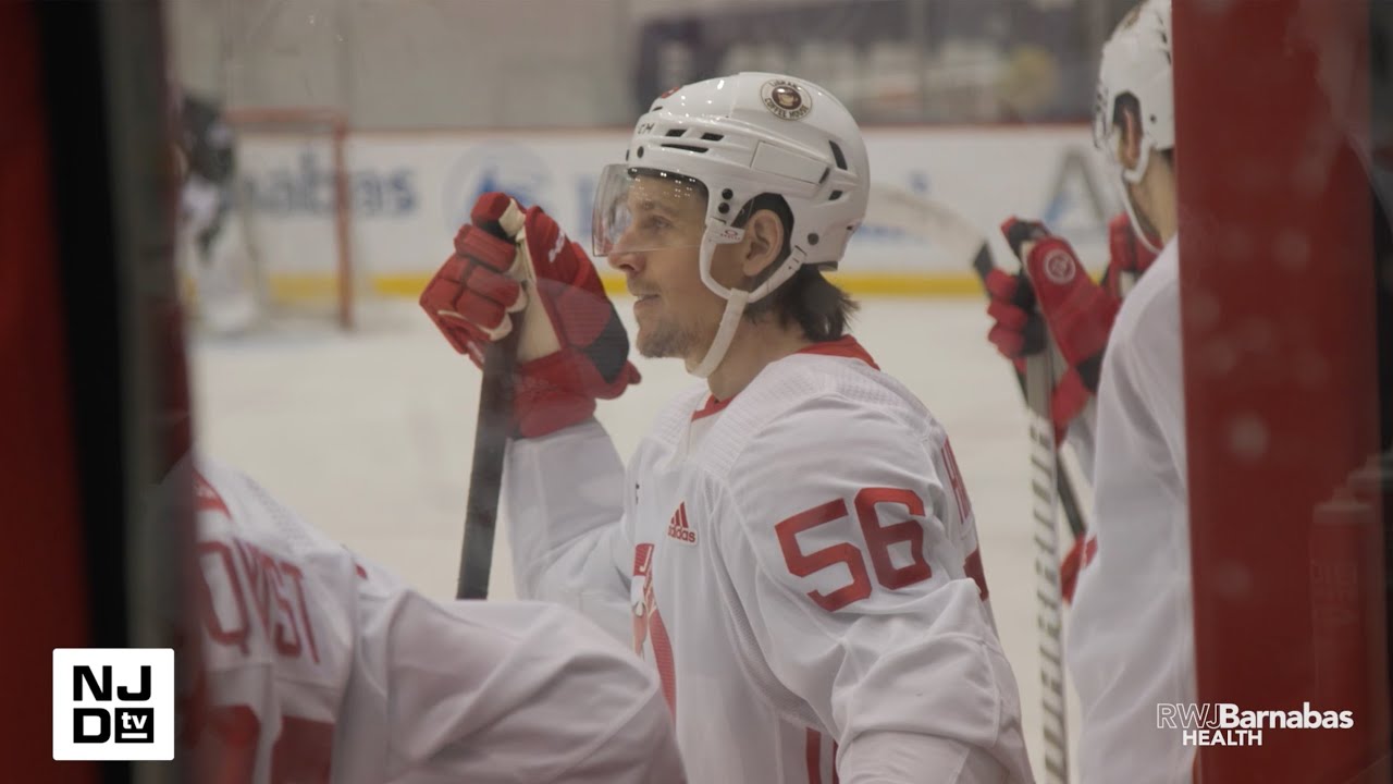 Devils' Michael McLeod Feeds Miles Wood With Between-The-Leg Pass For  Go-Ahead Goal vs. Jets 