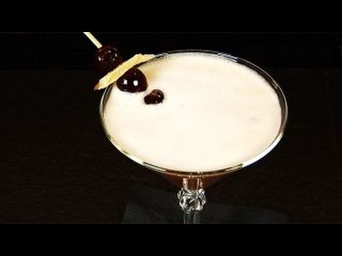 niccole-trzaska's-avión-cherry-smash-cocktail