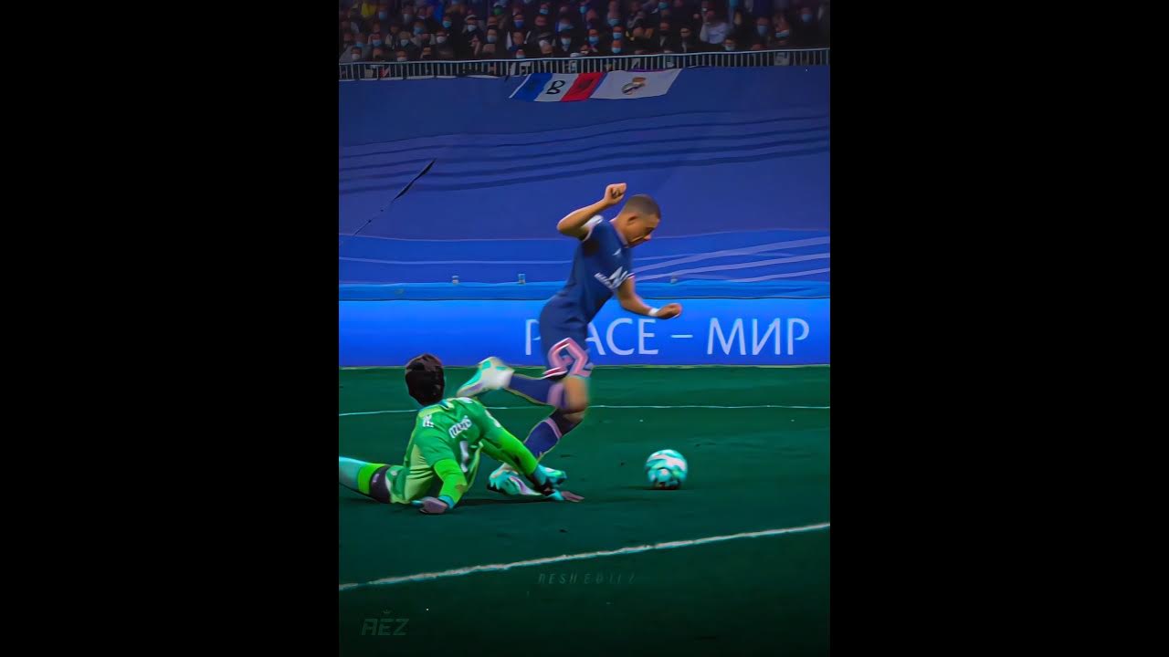 Mbappé Stepover 🤩 🤌🏻 ✨️ Mbappé Stepover 🤩 🤌🏻 ✨️