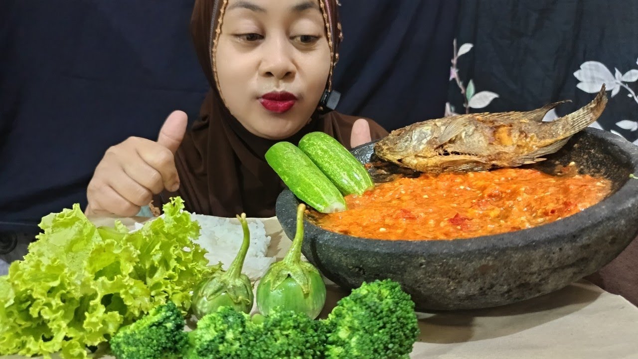 MUKHANG LALAPAN terus #mukbang #lalapan