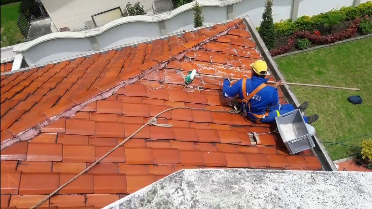 Limpieza y mantenimiento de Tejas - YouTube