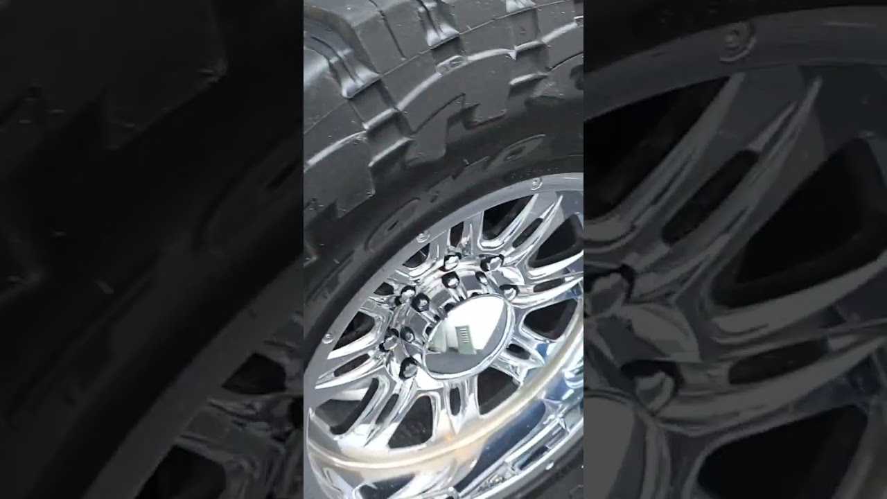 Chevy 4x4 Lifted Truck 