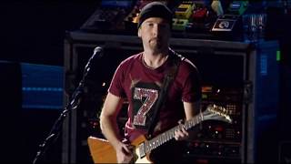 05 - U2 Out Of Control (Slane Castle 2001 Live) HD chords