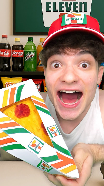 I Got Hungry at My Job.. 🤤 🍕 (7/11 Snacks ASMR)