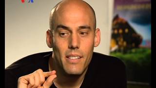 Nominasi Oscar Bagi Film 'The Act of Killing' - Liputan Berita VOA 17 Januari 2014