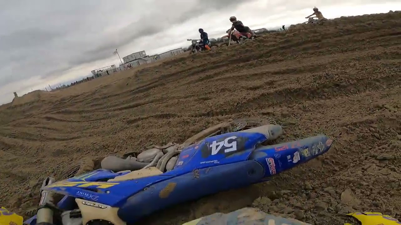 CARNAGE à Loon plage en 250cc 🔥🤯// 2024 // des chutes dans tous les sens ‼️