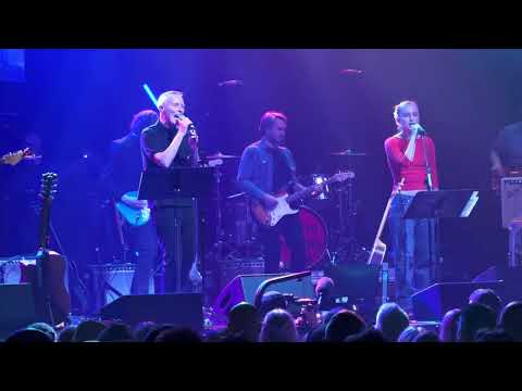 Curt Smith & Diva Smith perform Pale Shelter (Tears For Fears) at Joey’s Song 2026