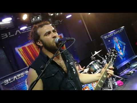 BLAZE BAYLEY - Dawn Of The Dead Son (Live)