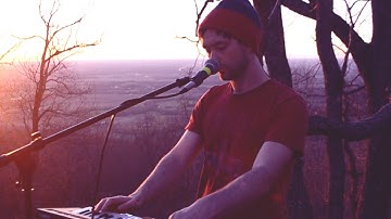Stray Fossa - Perfectly Out of Time (Live on the Bluff)