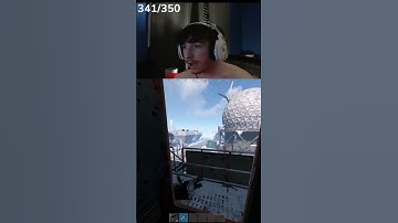 bro might be the best player 😂 #shorts #rust