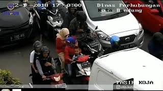 Lagu sayur kol versi masuk tol'