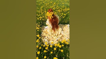 cause I’m in a field of dandelions🌼#cottagecore #dandelions