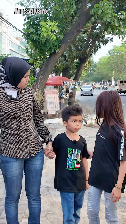 Alvaro asks for a haircut #aradanalvaro #masboypotatochips #shorts #trending #comedy