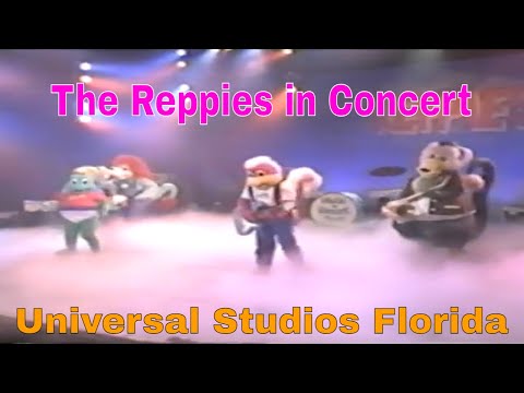 The Reppies in Concert - Hugs & Kisses Tour - Live at Universal Studios Florida.