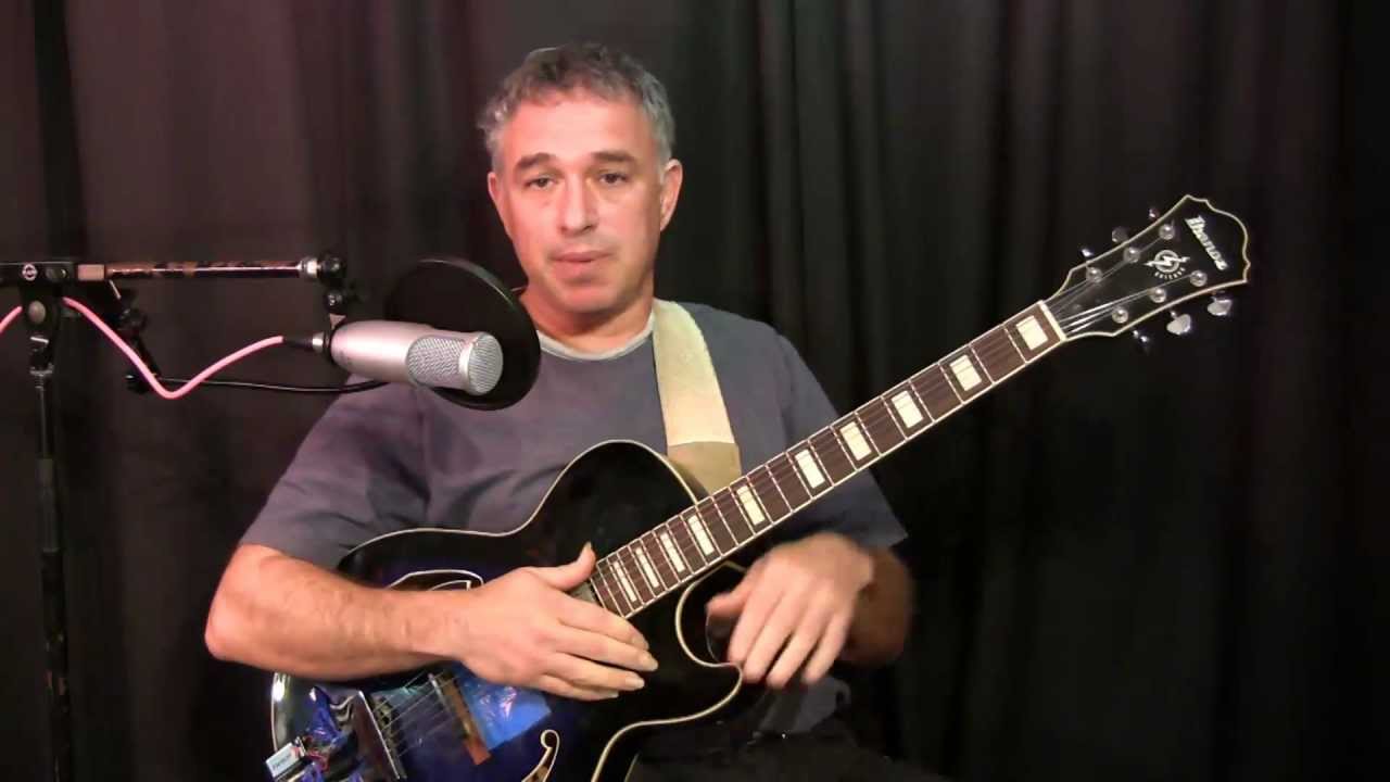 Jazz Guitar Harmony Lesson: V of V chord substitutions, Secondary Dominants, Part 1 - The Theory