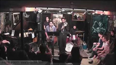 Aaron Burnett and the BIG MACHINE @ SMALLS SET 1