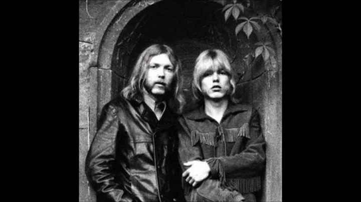 God Rest His Soul - Duane & Gregg Allman (The 31th of February)